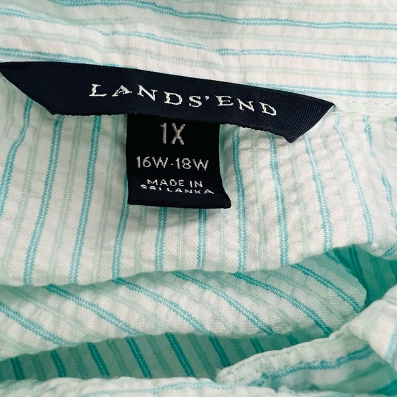 Lands’ End Ladies Button Up Shirt - Picture 4 of 5
